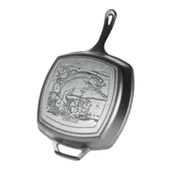 Lodge L8SGPWLFI 10.5" Round Cast Iron With Helper Handle Wildlife Series Skillet (3 Each Per Case)