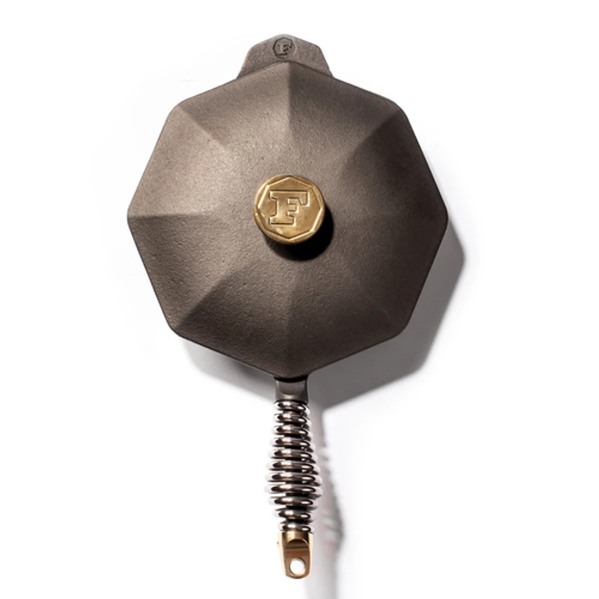 Lodge SL8-10001 8" Octagonal Cast Iron With Lid And Spring Handle Finex® Skillet 2 Lodge SL8-10001 8" Octagonal Cast Iron With Lid And Spring Handle Finex® Skillet - Image 2