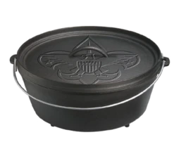Lodge L12CO3BS 6 Qt. Black Cast Iron Round Boy Scout Camp Dutch Oven With Cover